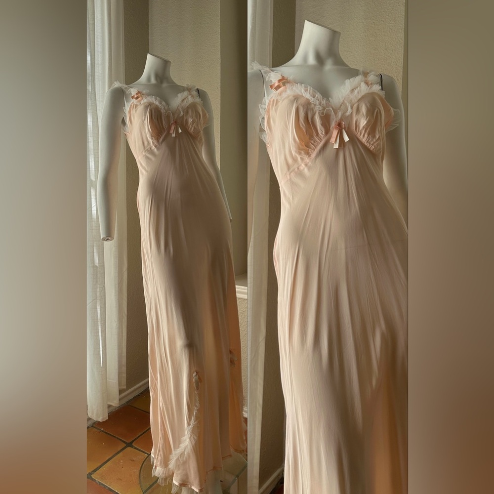 Vintage 30s 40s Pale Pink Bias Cut Slip Dress With Tulle And Rosette Details